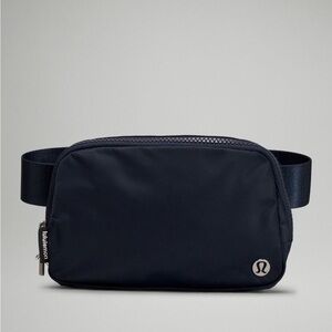 Lululemon • Everywhere Belt Bag